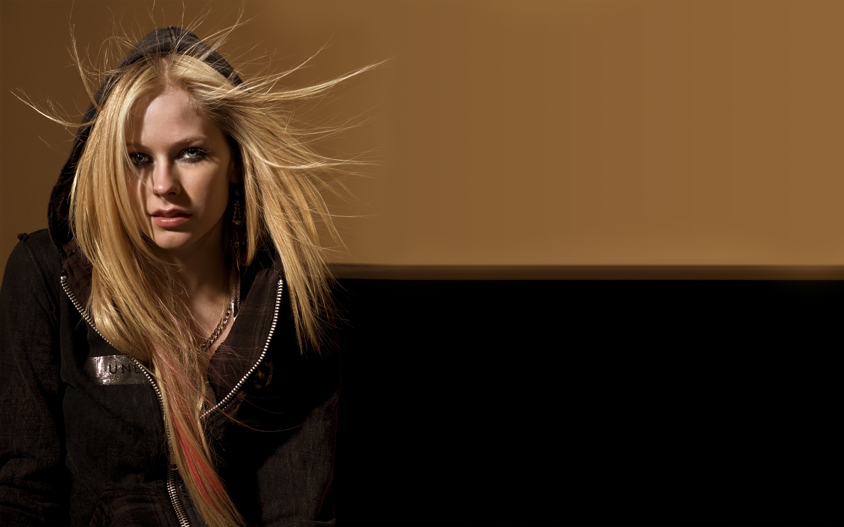 Avril_Lavigne_Wallpaper_2_by_bigmouse64-142910