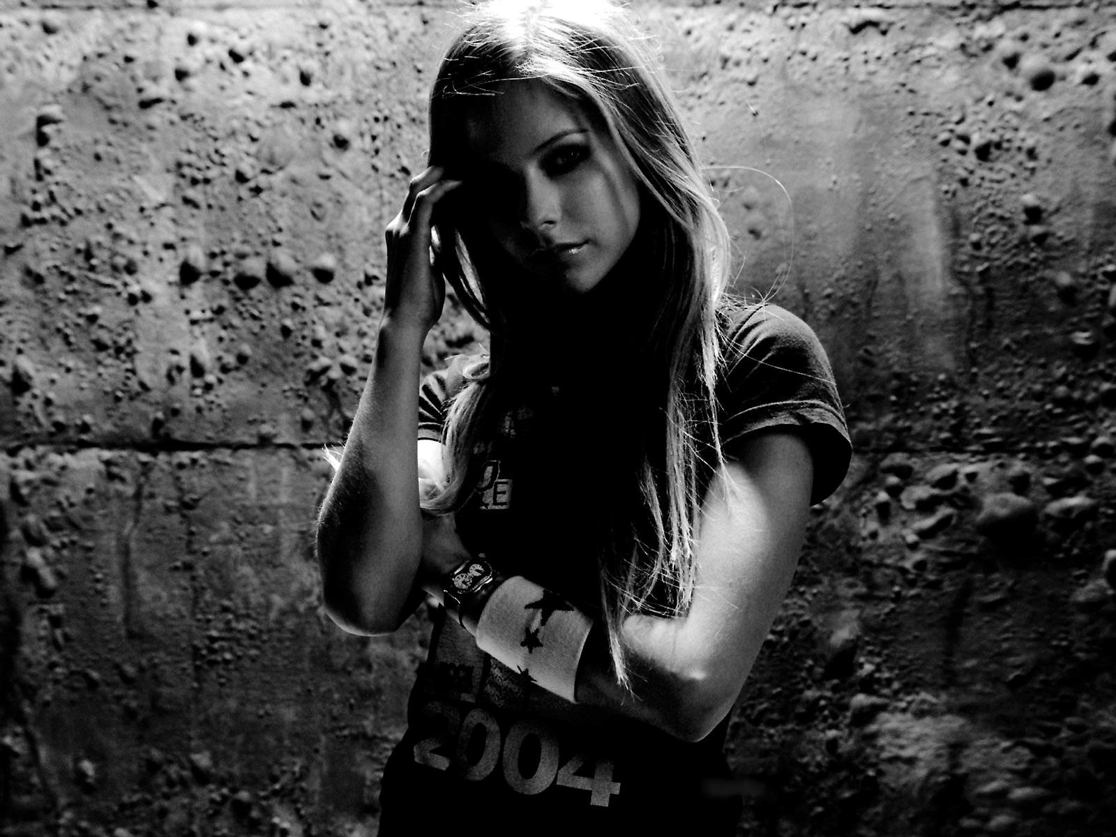 avril-lavigne_6f46f09a